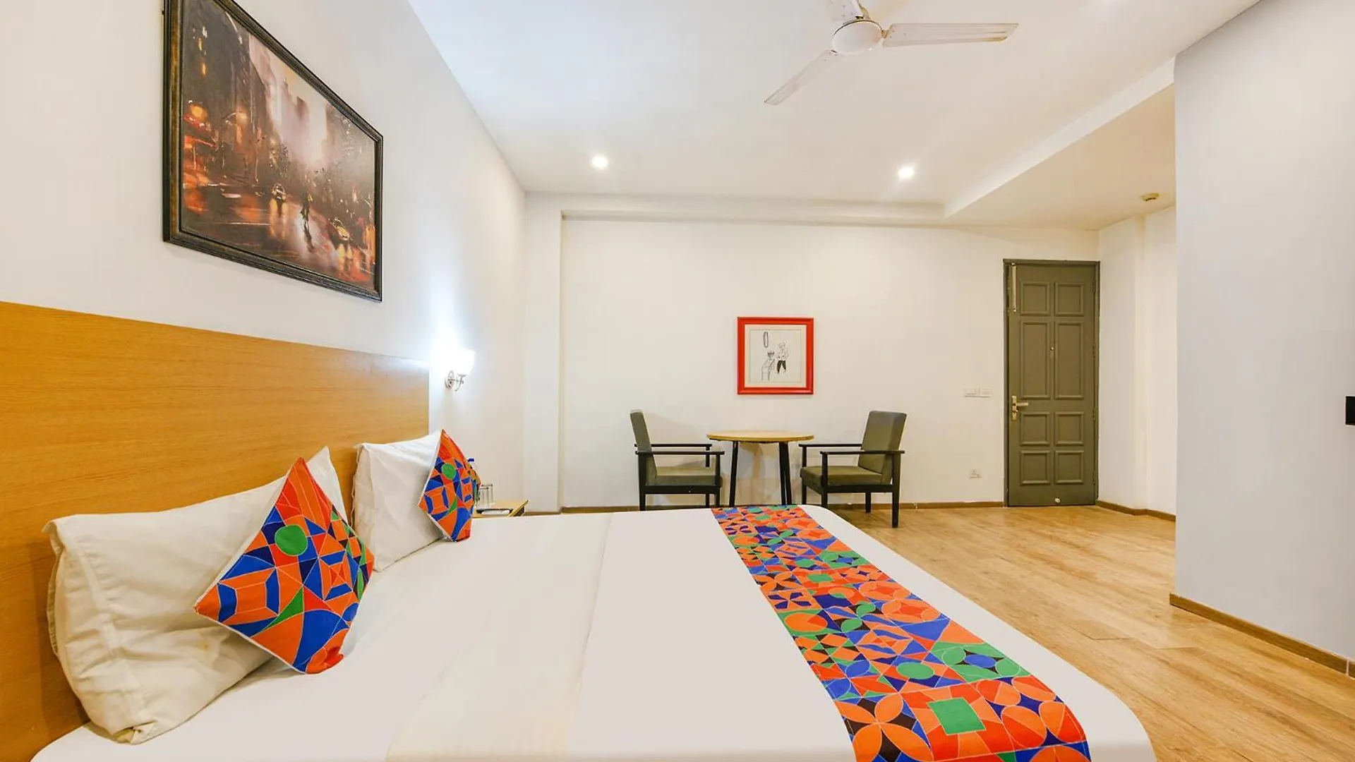 Fabhotel Comfort Residency I グルガウン 4*,  インド