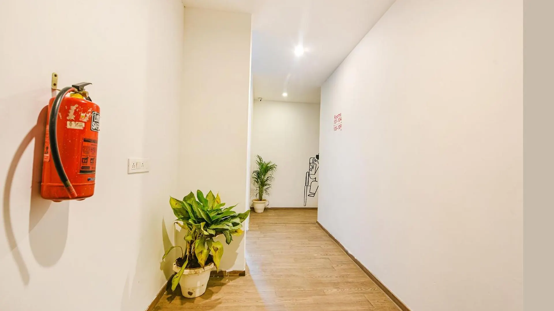 **** ホテル Fabhotel Comfort Residency I グルガウン インド
